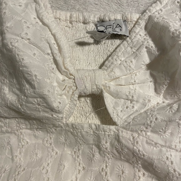 SOLD Flowy top - Picture 4 of 5